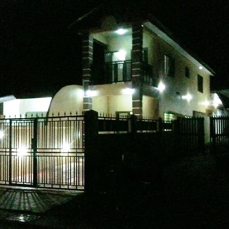 Marrets International Hotel - "Express" 海岸角 外观 照片